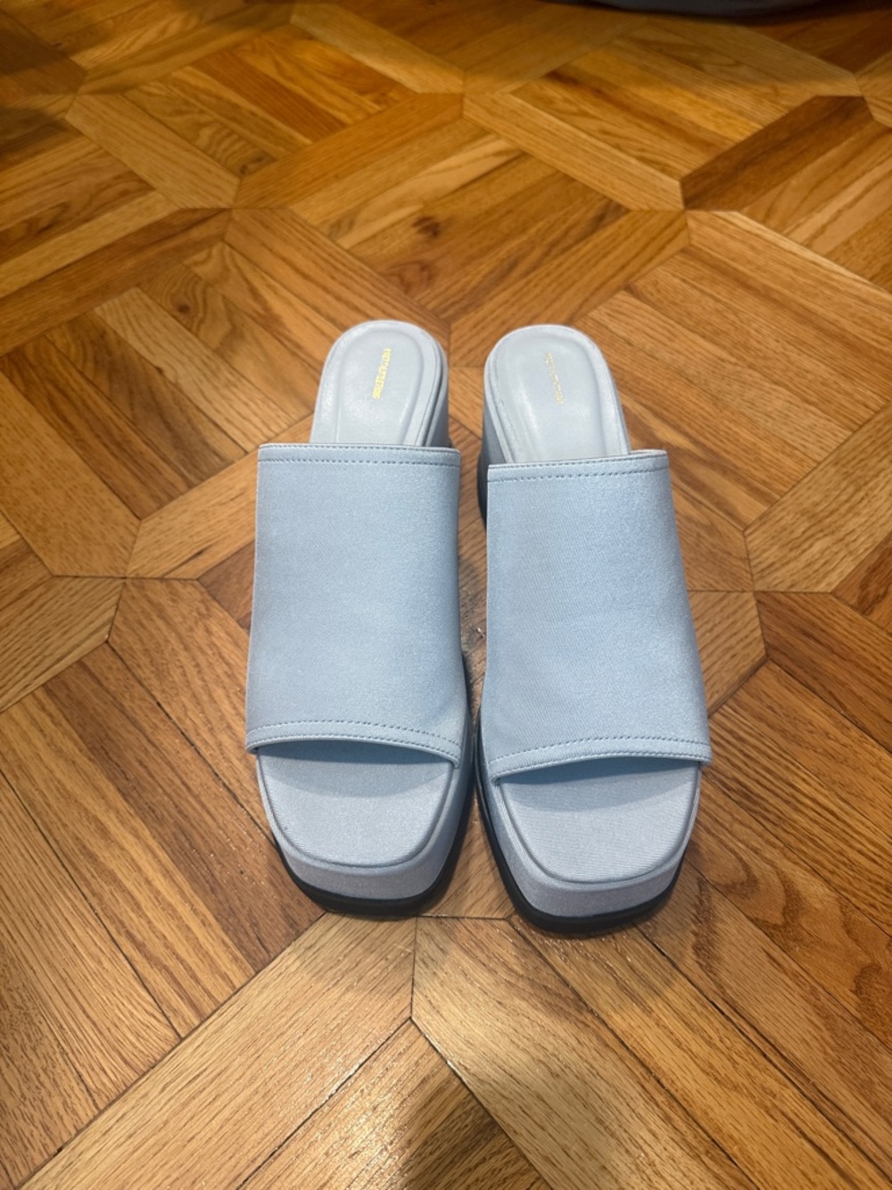 PrettyLittleThing Pale Blue Platform Slide Mules - Picture 2 of 4